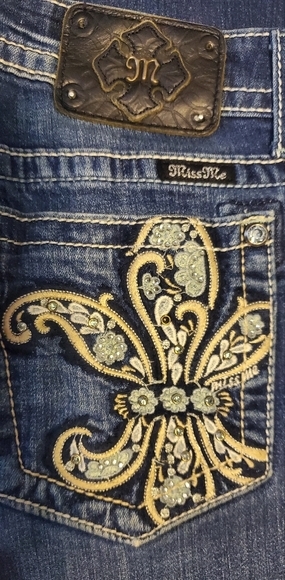 Miss Me Jean's - Picture 2 of 6